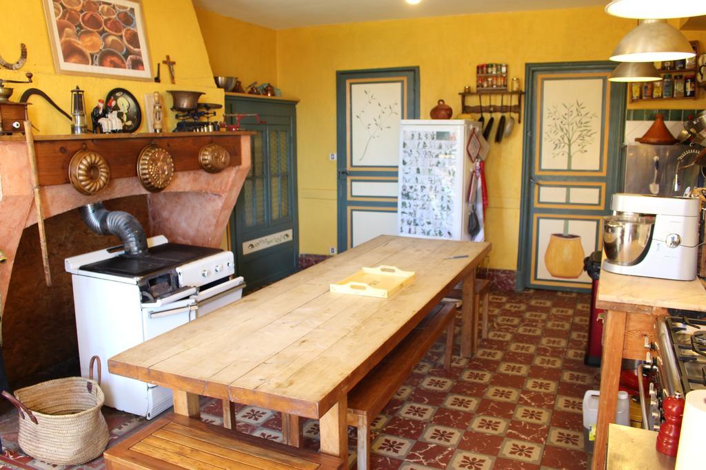 Chateau De Villeneuve - Montolieu Dış mekan fotoğraf